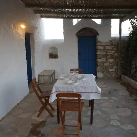 Nyaraló Stone House *