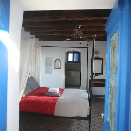 بيت للعطل Stone House *