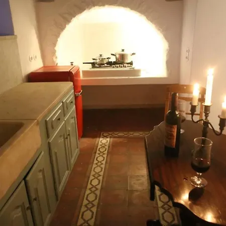 Stone House בית נופש *