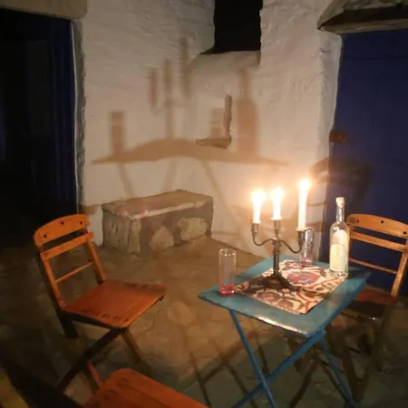 Nyaraló Stone House *