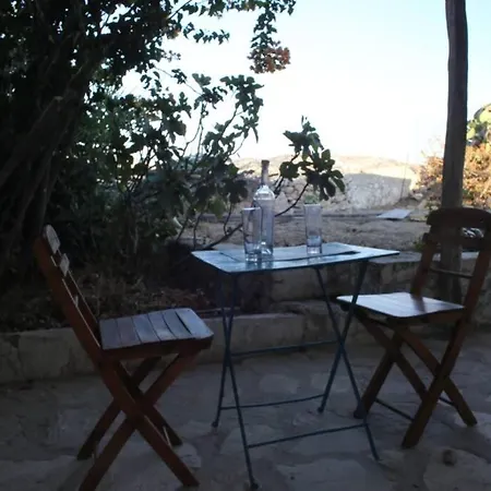 بيت للعطل Stone House *