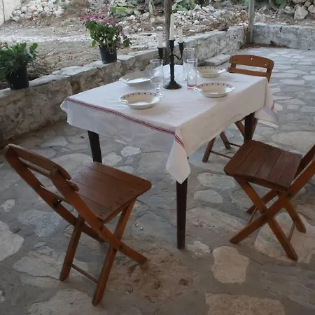 Stone House بيت للعطل *