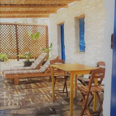 Stone House בית נופש *