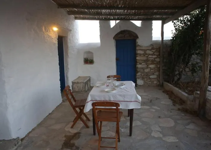 Nyaraló Stone House *