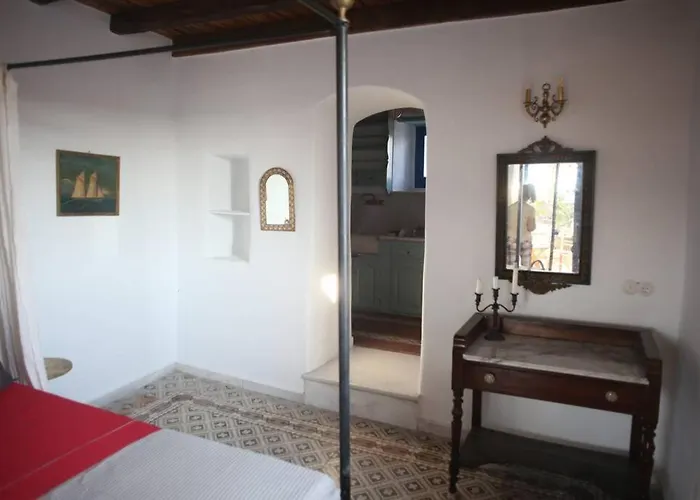 Nyaraló Stone House *